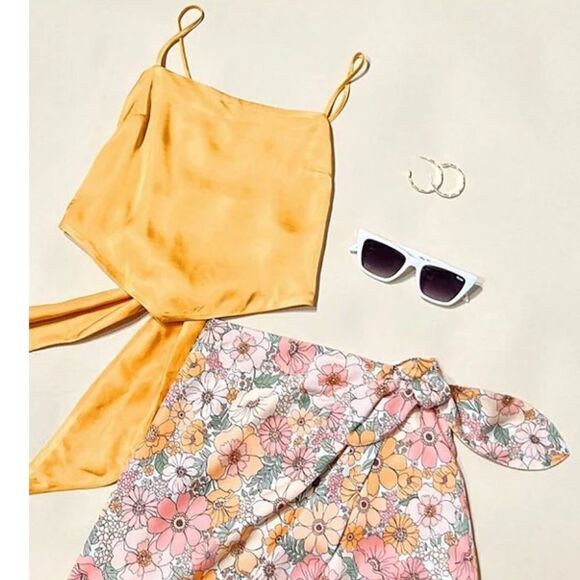 Woven Cathy Square Neck Sleeveless Back Detail Scarf Top - Picture 2 of 4